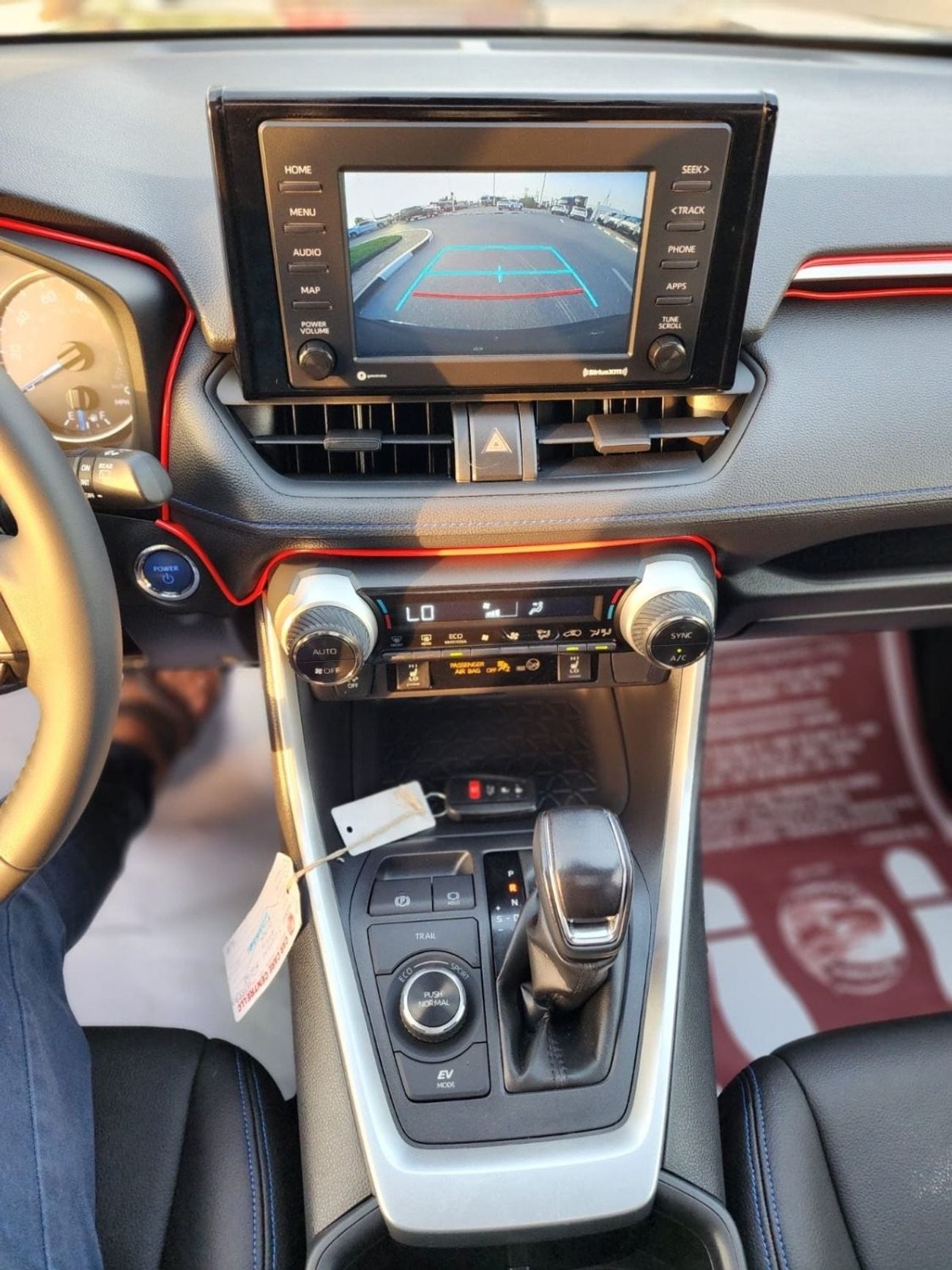 Toyota RAV4 TOYOTA RAV4 SE HYBRID FULL OPTION