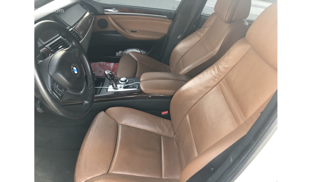 BMW X5 4.8 is