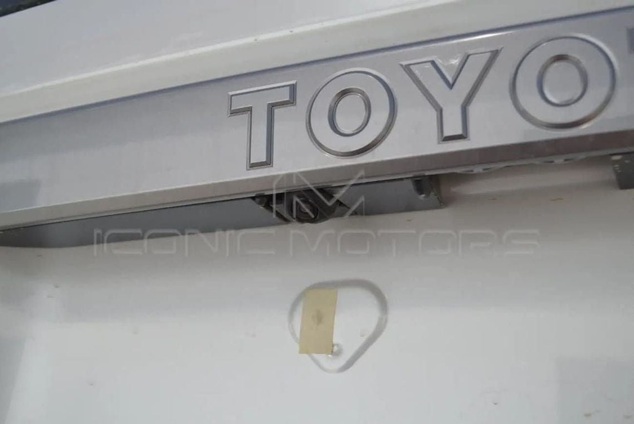 Toyota Prado 2.8L Diesel, LOW OPTION