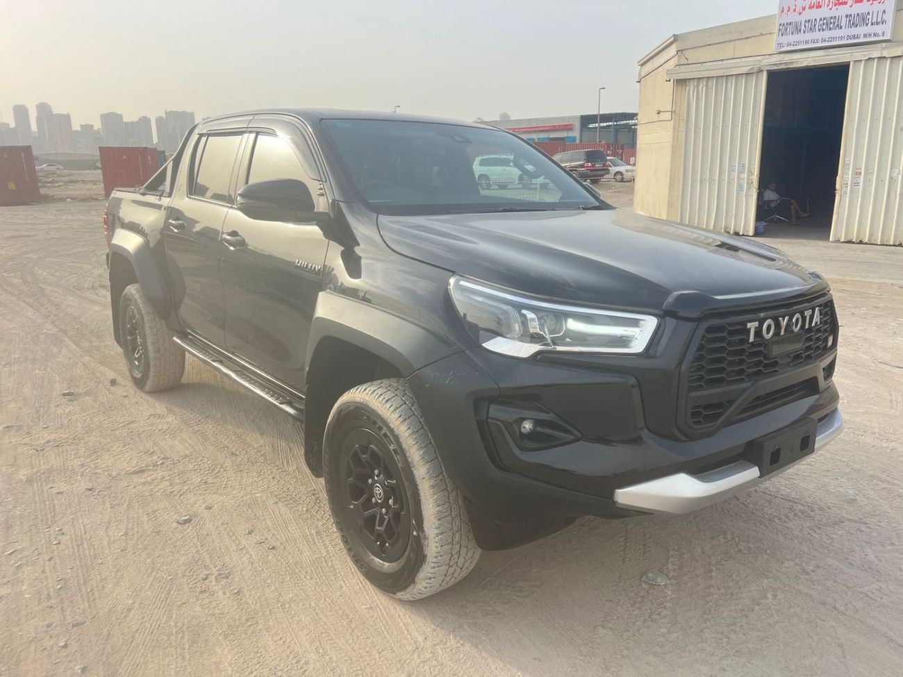 تويوتا هيلوكس DIESEL 2.8 L ,GR PORT ,2024 MODEL