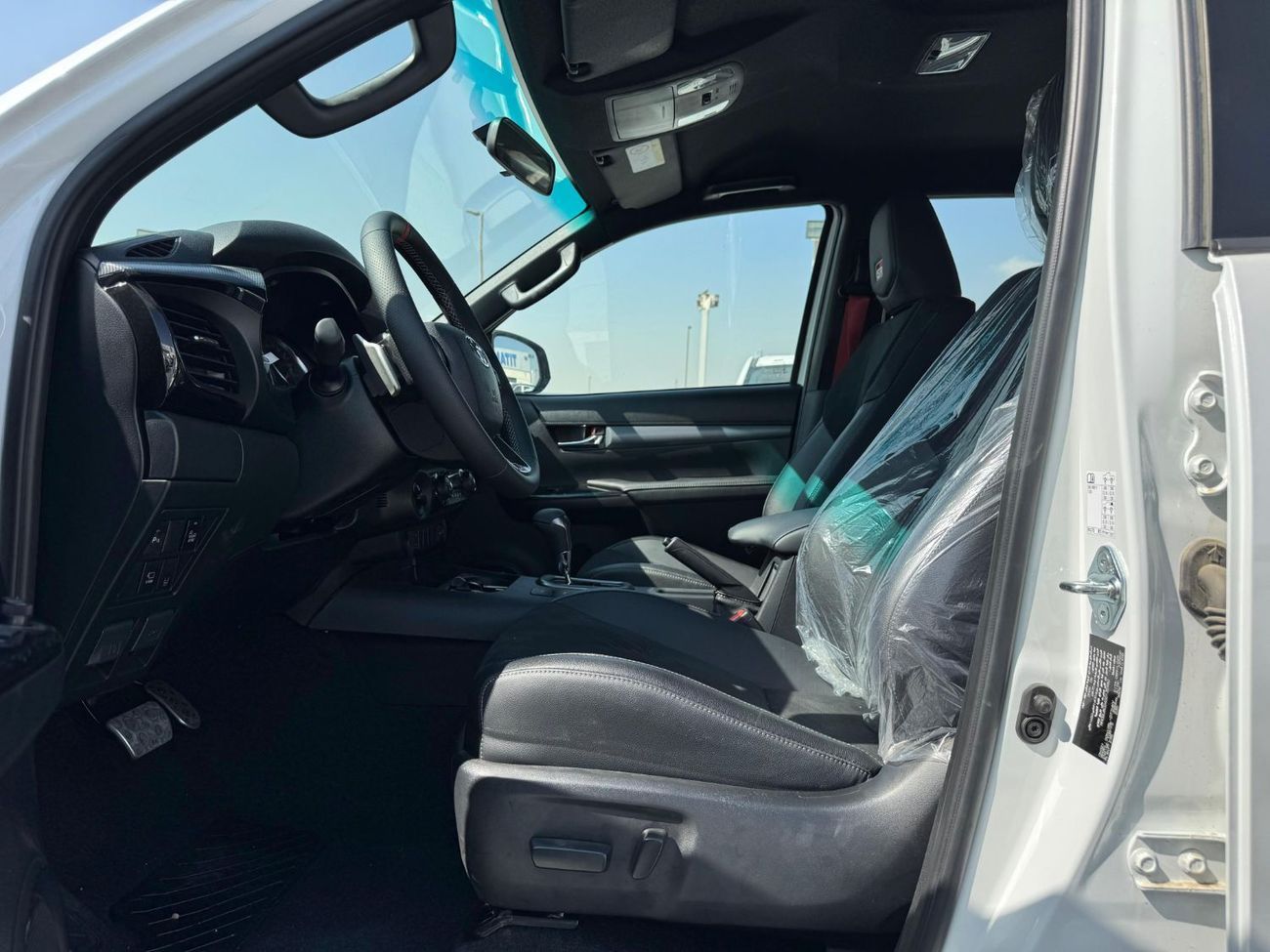 تويوتا هيلوكس GR Sport 4.0L 2025 Export Price @177,000 AED