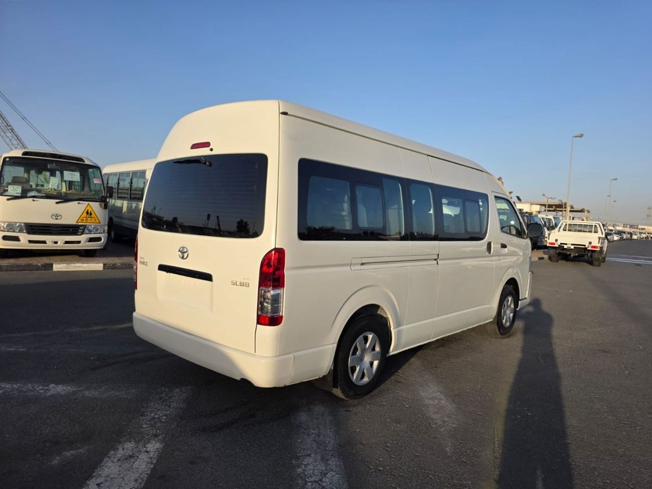 Toyota Hiace TOYOTA HIACE COMMUTER VAN RHD 2013 MODEL 3.0 L DIESEL MANUAL(PM10868)