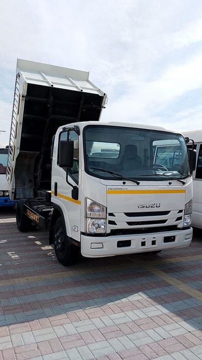 Isuzu NPR Gcc / Tipper