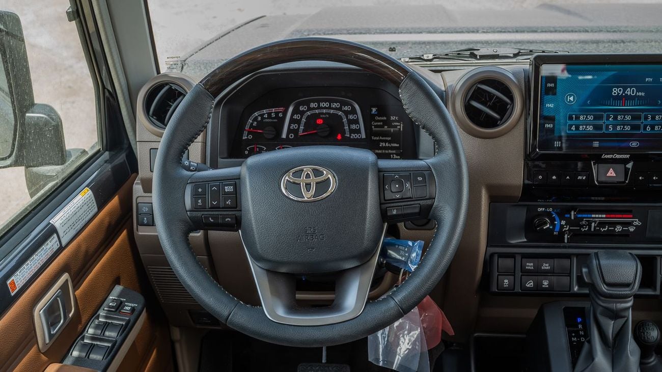 Toyota Land Cruiser 76 TOYOTA LANDCRUISER76 HARDTOP 2.8 AT -2025YM