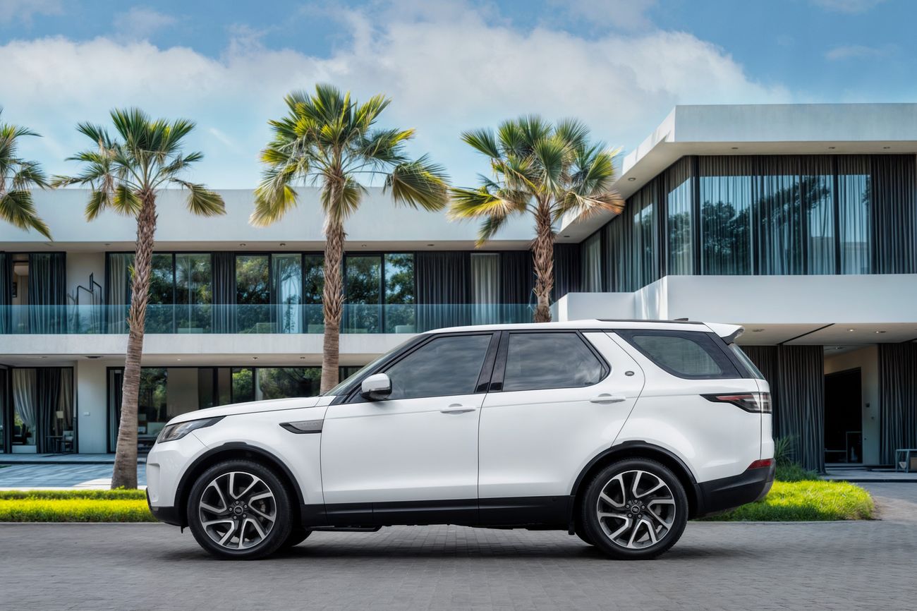 لاند روفر دسكفري Discovery HSE | 2,350 P.M | 0% Downpayment | WARRANTY | PRISTINE