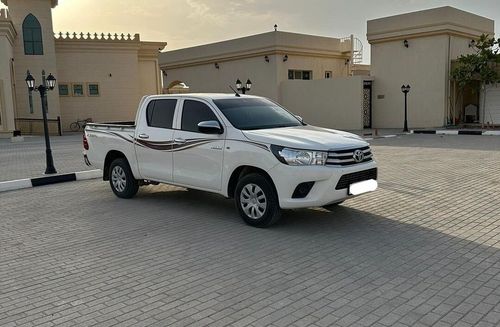 Toyota Hilux تويوتا هايلكس 2019 خالي من الحوادث Toyota Hilux 2019 is free of defects and no accidents