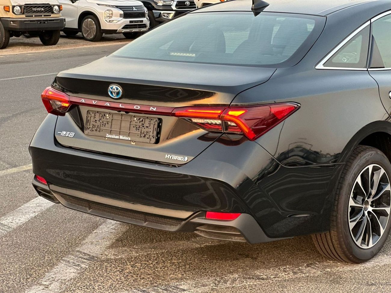 تويوتا افالون TOYOTA AVALON XLE 2.5L HYBRID 2024