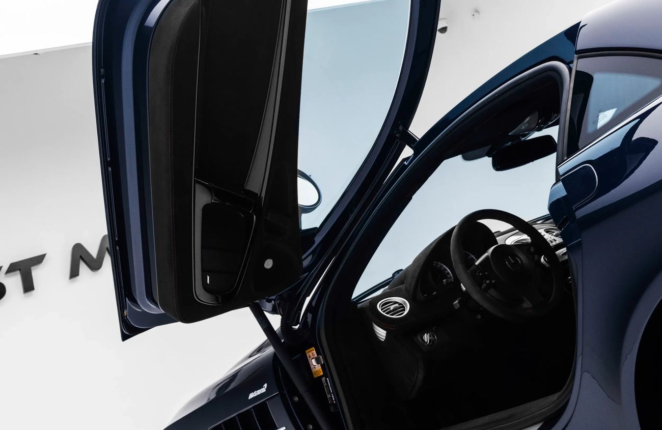 Mercedes-Benz SLR 5.5L V-8 Supercharged Engine