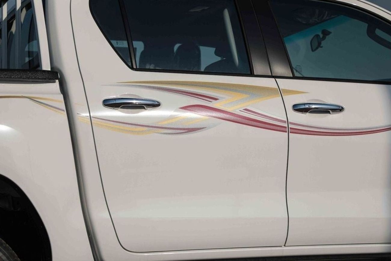 تويوتا هيلوكس 2025 TOYOTA HILUX 2.7 SR5 - SUPER WHITE inside RED | Export Only