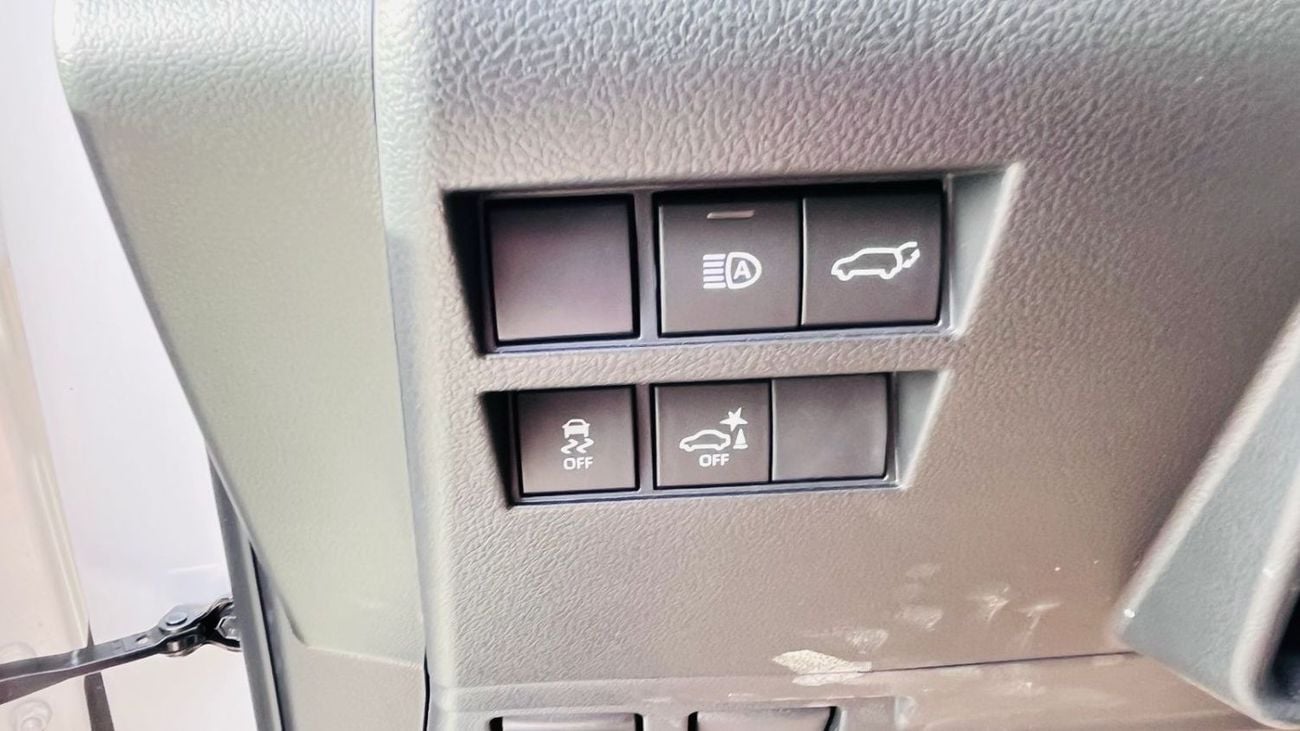 Toyota Land Cruiser GXR