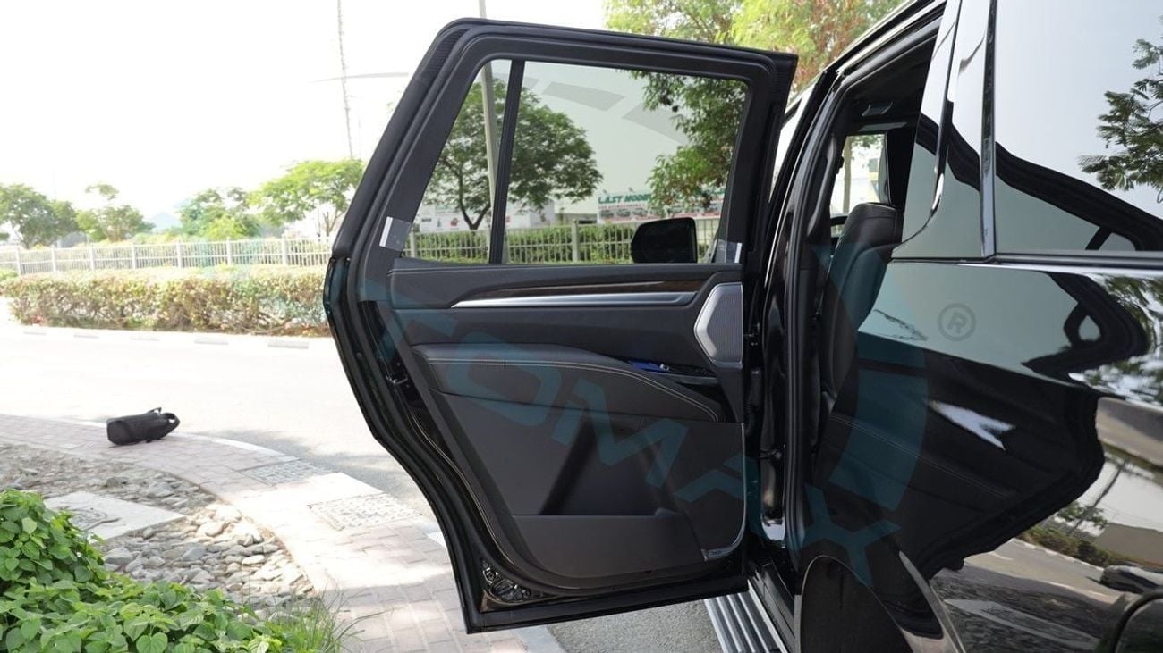 كاديلاك إسكالاد (For Export , НА ЭКСПОРТ) 600 Sport Platinum V8 6.2L 2025 Без пробега