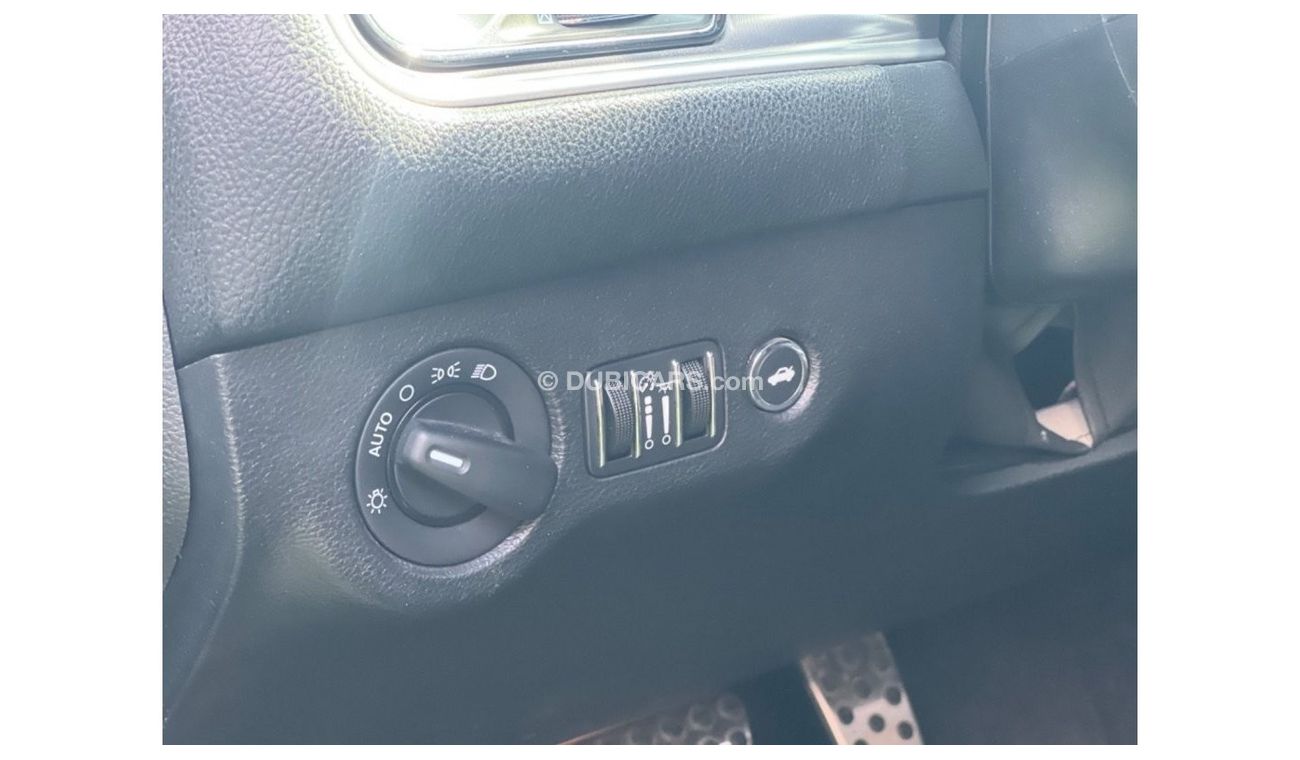 Dodge Challenger SRT8 392 Scat Pack Shaker Dodge Challenger SRT 392 Scat Pack