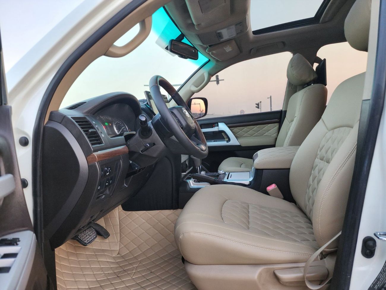 تويوتا لاند كروزر GX.R V6 upgrade 2023