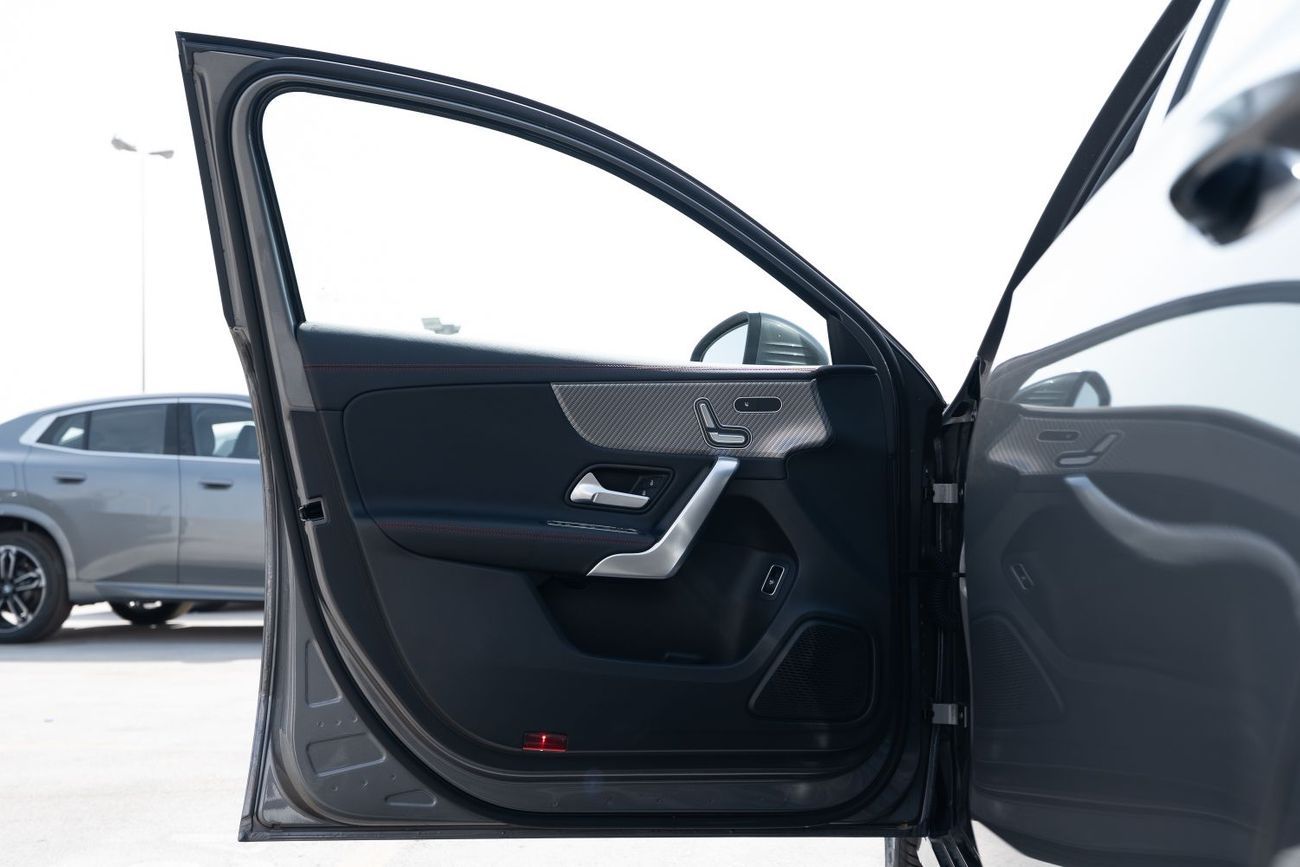 Mercedes-Benz A 200 Mercedes A200 1.3T Petrol 2025