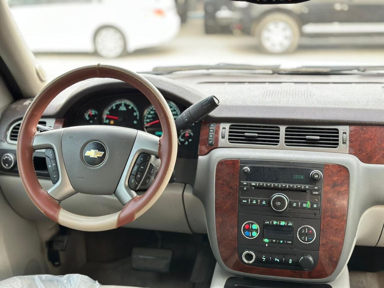 شيفروليه تاهو Z71  LEATHER