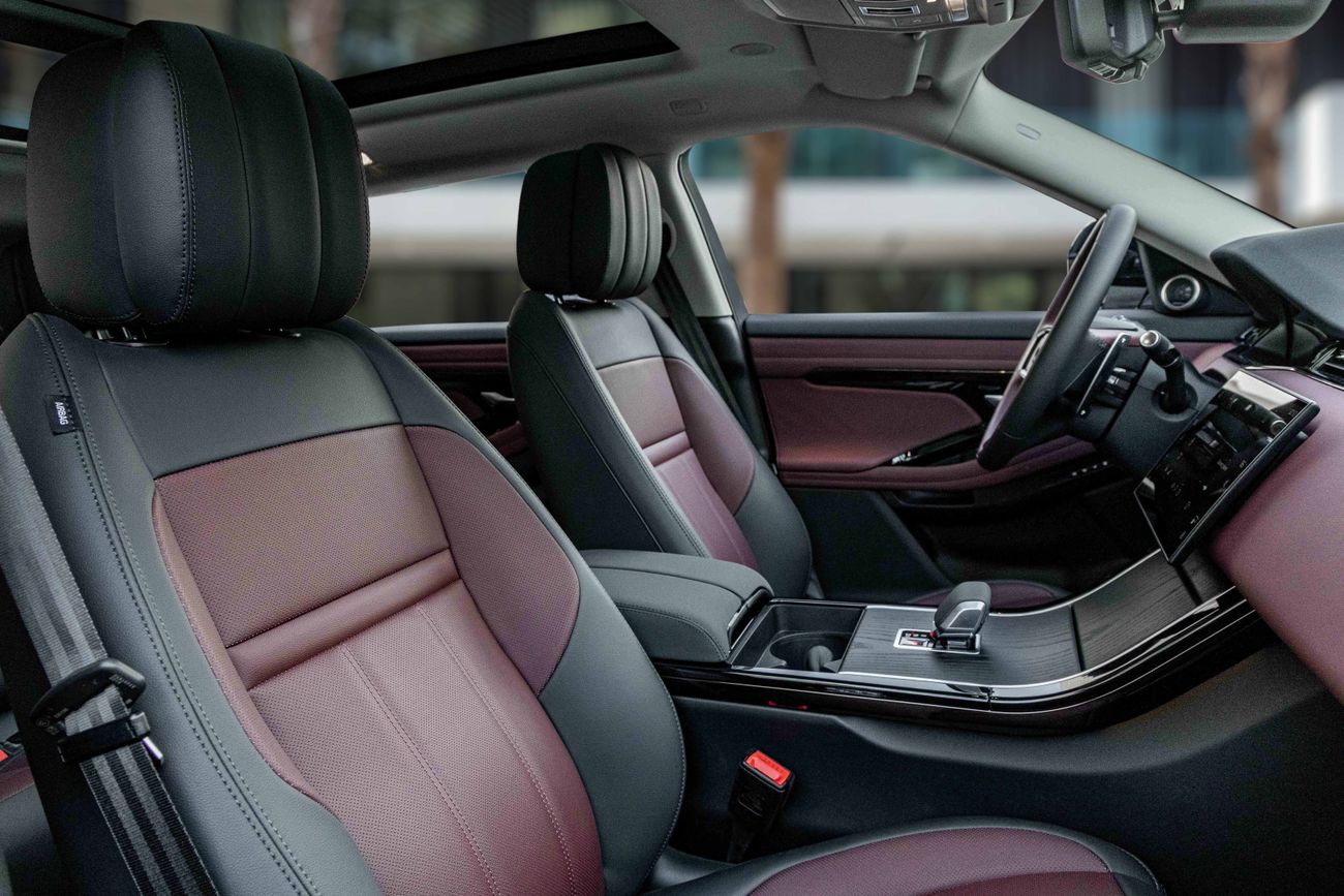 لاند روفر رانج روفر إيفوك Range Rover Evoque SE P250 R-Dynamic | 3,584 P.M | 0% Downpayment | Fantastic Condition!