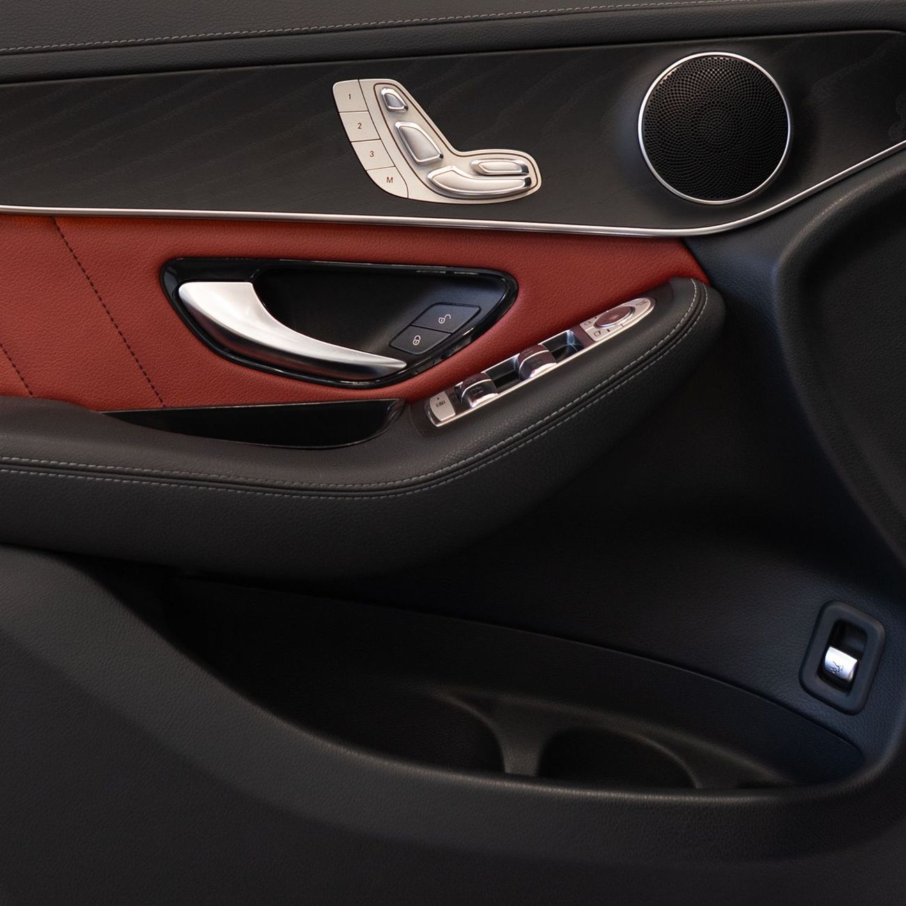 مرسيدس بنز GLC كوبيه 250 AED 2,299 pm• 0% Downpayment • Mercedes GLC250 Premium • 1 Year Warranty