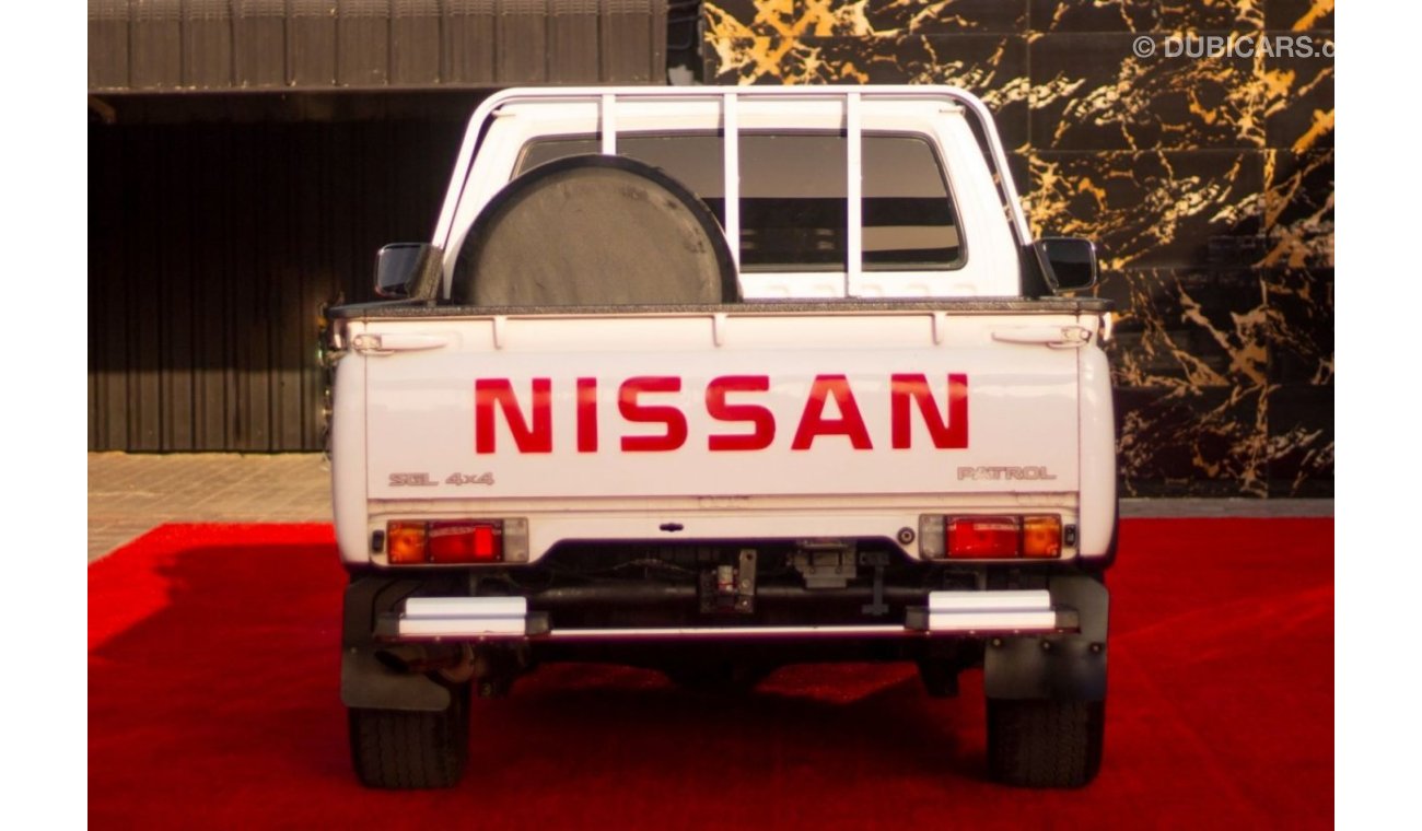 Nissan Patrol Pickup SGL