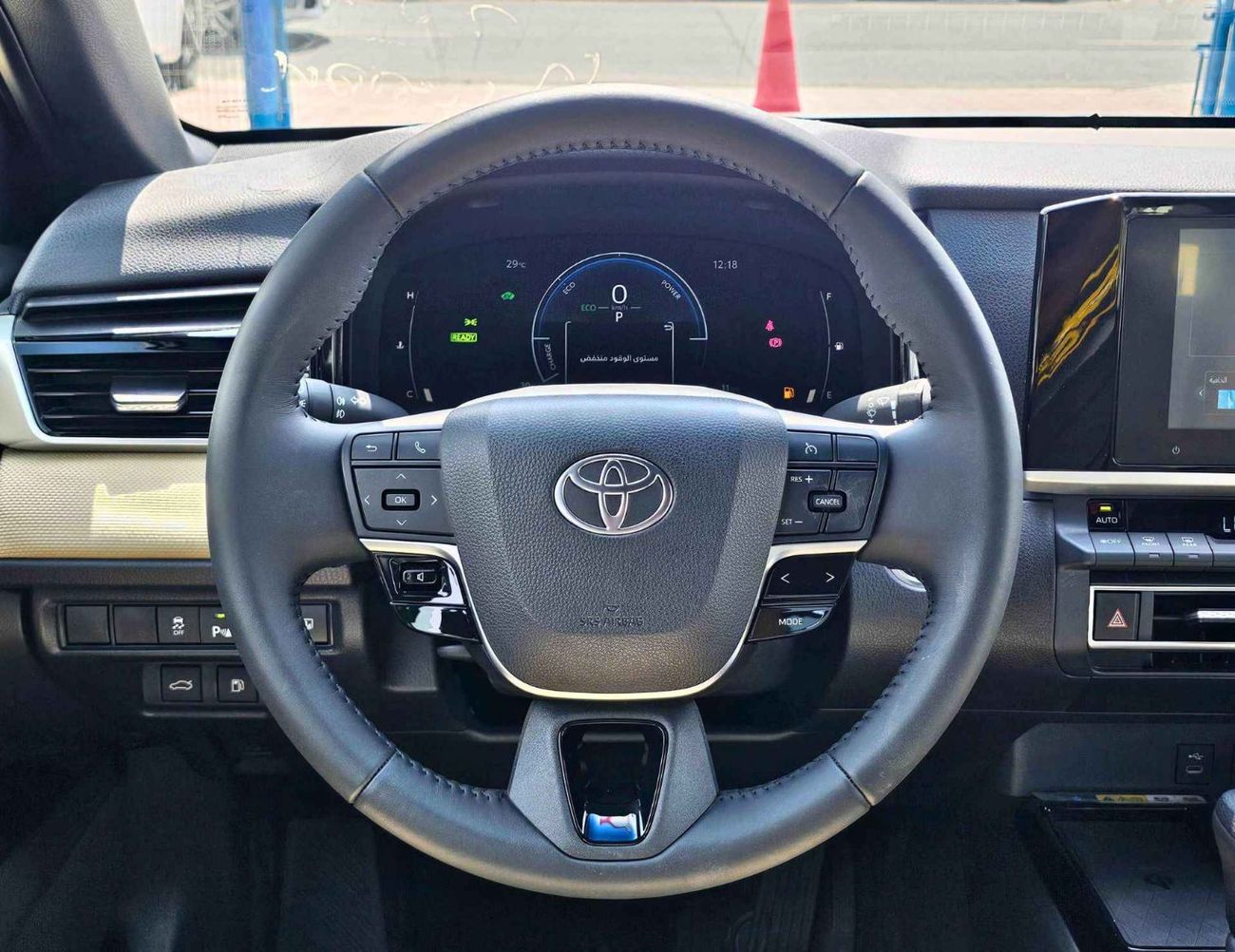 تويوتا كامري E-PLUS HYBRID / 2.5L V4 PETROL / PUSH START / DVD+CAMERA / SUNROOF / (CODE # E-PLUS)