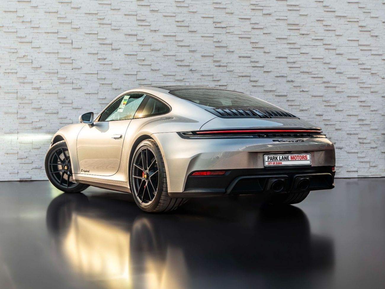 Porsche 911 Carrera GTS