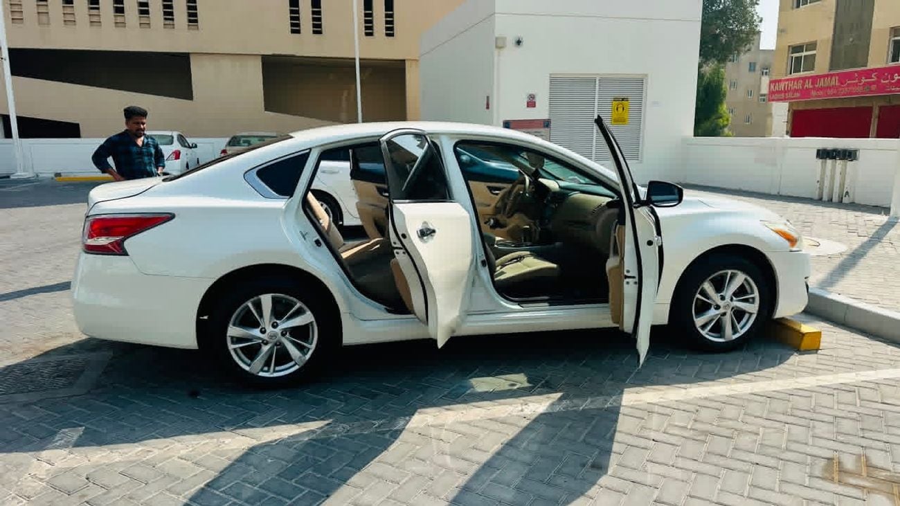 Nissan Altima SV