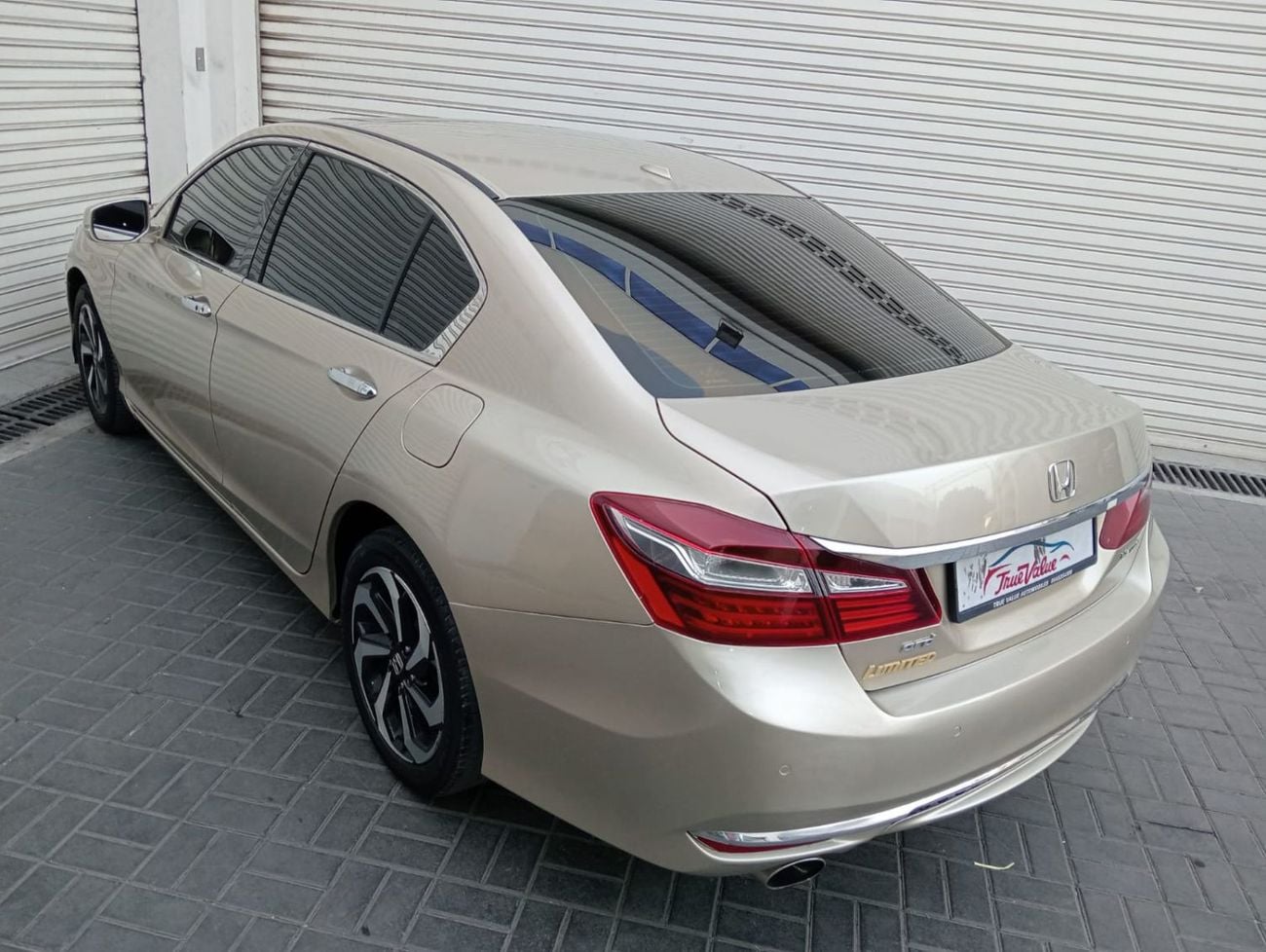 هوندا أكورد EX