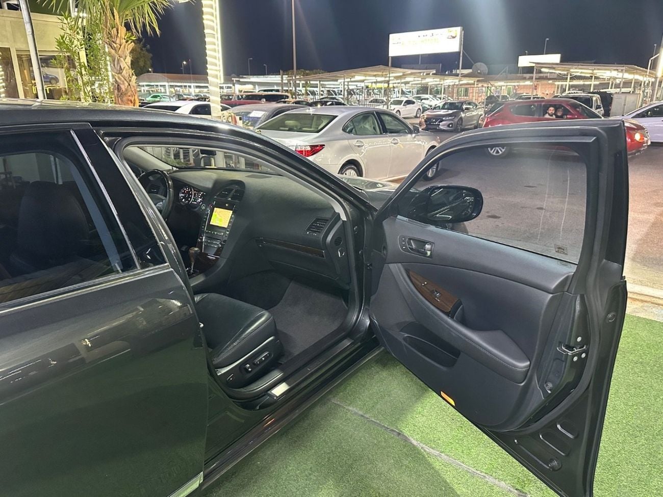 لكزس ES 350 ES 350 2021 3,5L 150000 km car from Korea. Not crashed.Price 28000 AED