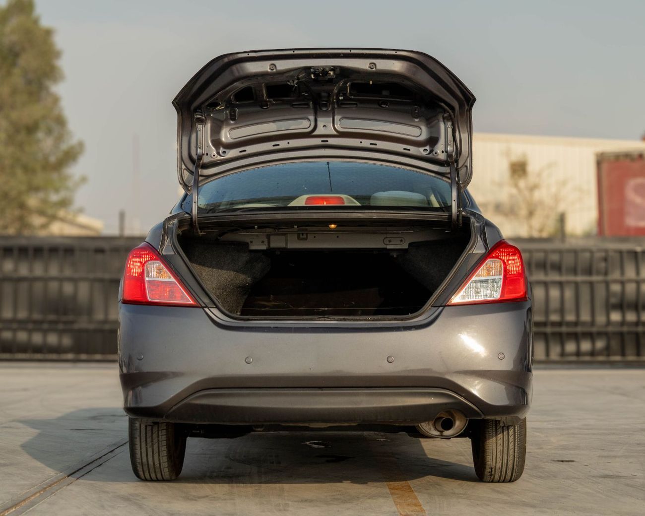 Nissan Sunny SV 1.5L l GCC | Zero Down Payment | AED 425 Monthly | Warranty