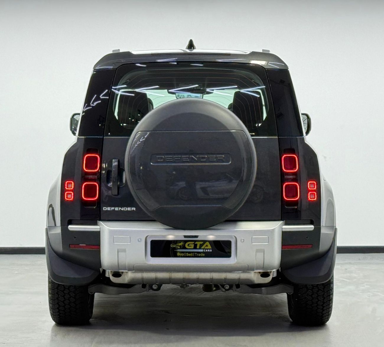 Land Rover Defender 110 X-Dynamic HSE P400 3.0L 2024 Land Rover Defender 110 HSE Dynamic P400, 2028 Agency Warranty  Ser