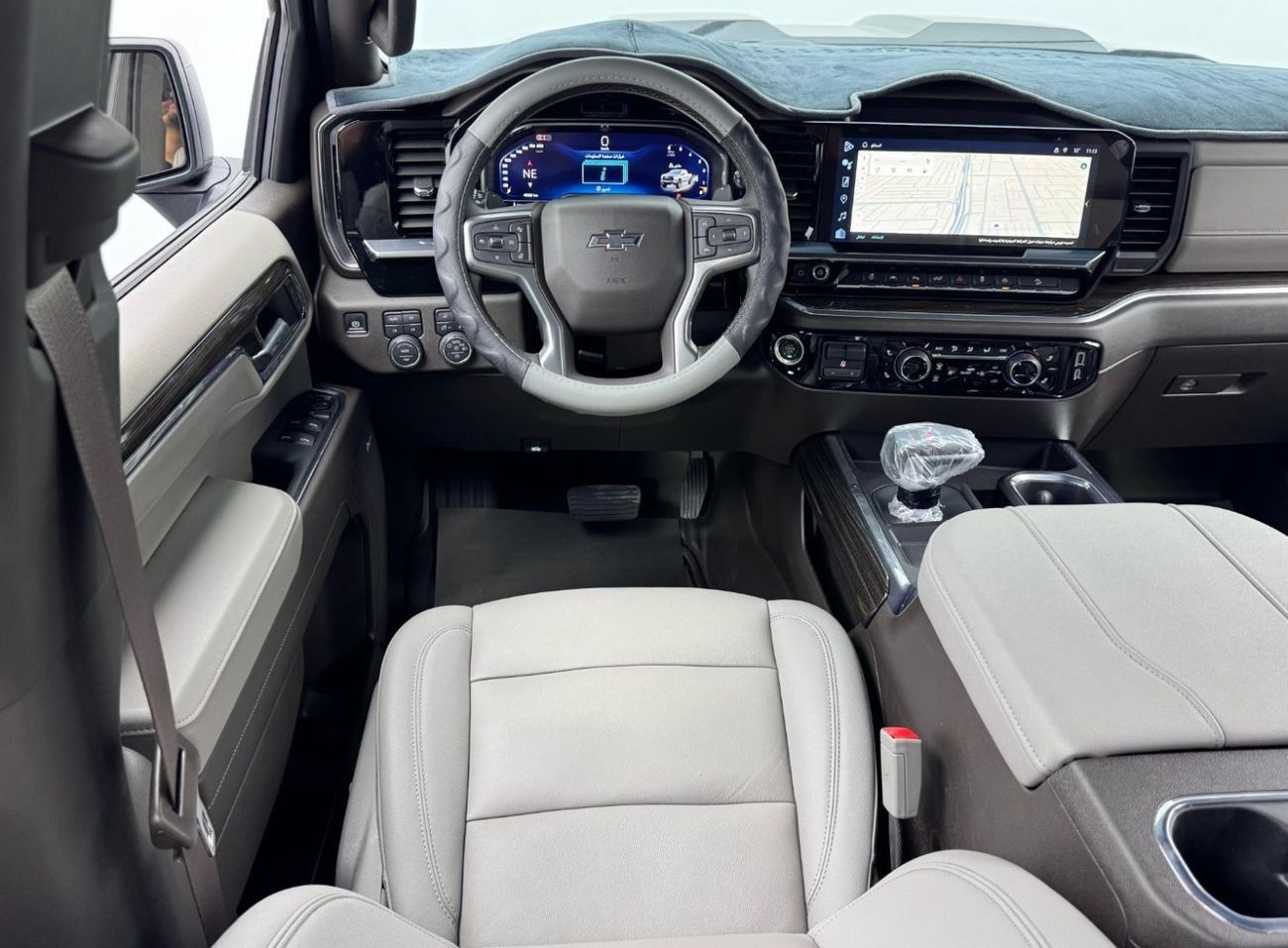 شيفروليه سيلفارادو 2024 Chevrolet Silverado 1500 Z71 LT Trail Boss, 2027 Chevrolet Warranty, Full Service History, GCC