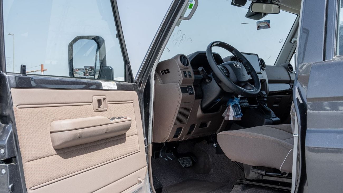 تويوتا لاند كروزر 70 2026 Toyota Land Cruiser LC76 4.0L AT Petrol (Grey-Brown) With Radar