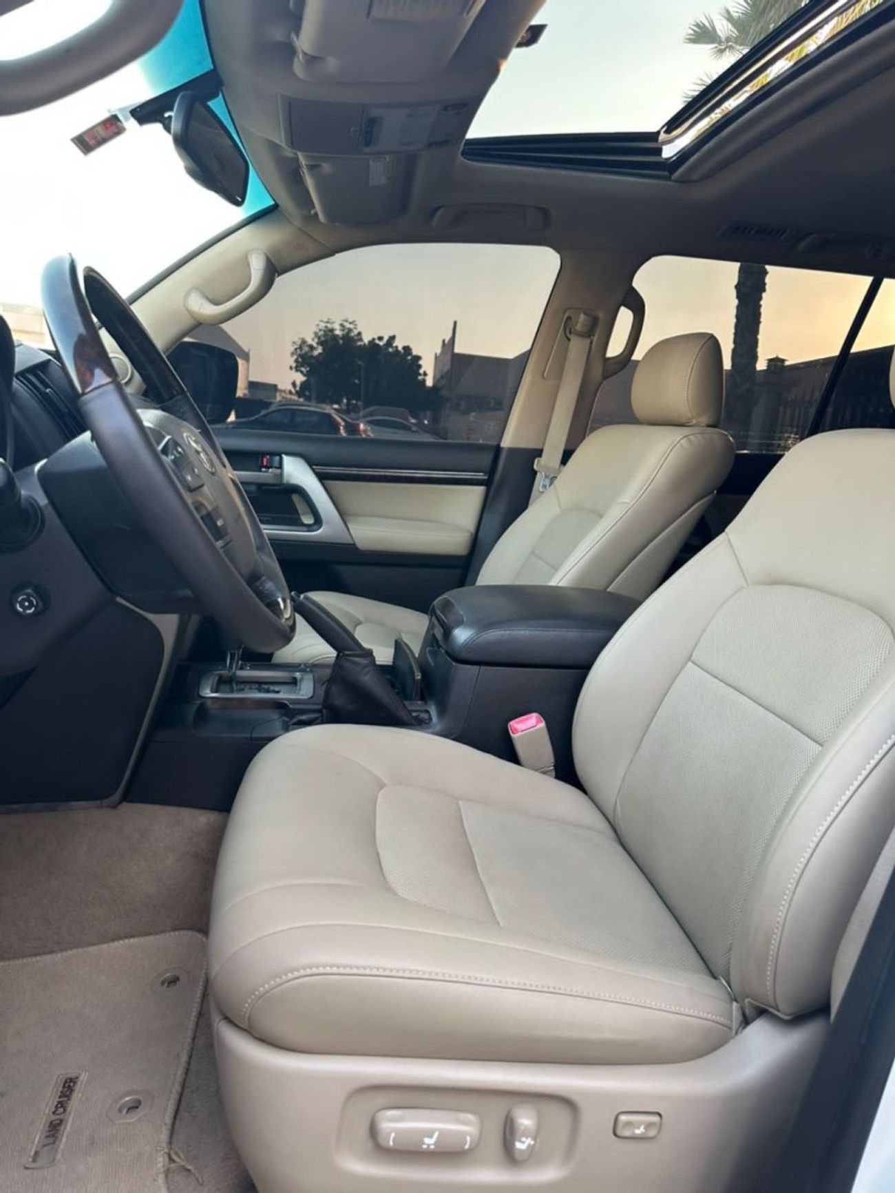 تويوتا لاند كروزر تويوتا لاندكروزر VXR V8 خليجي 2009 محول 2015