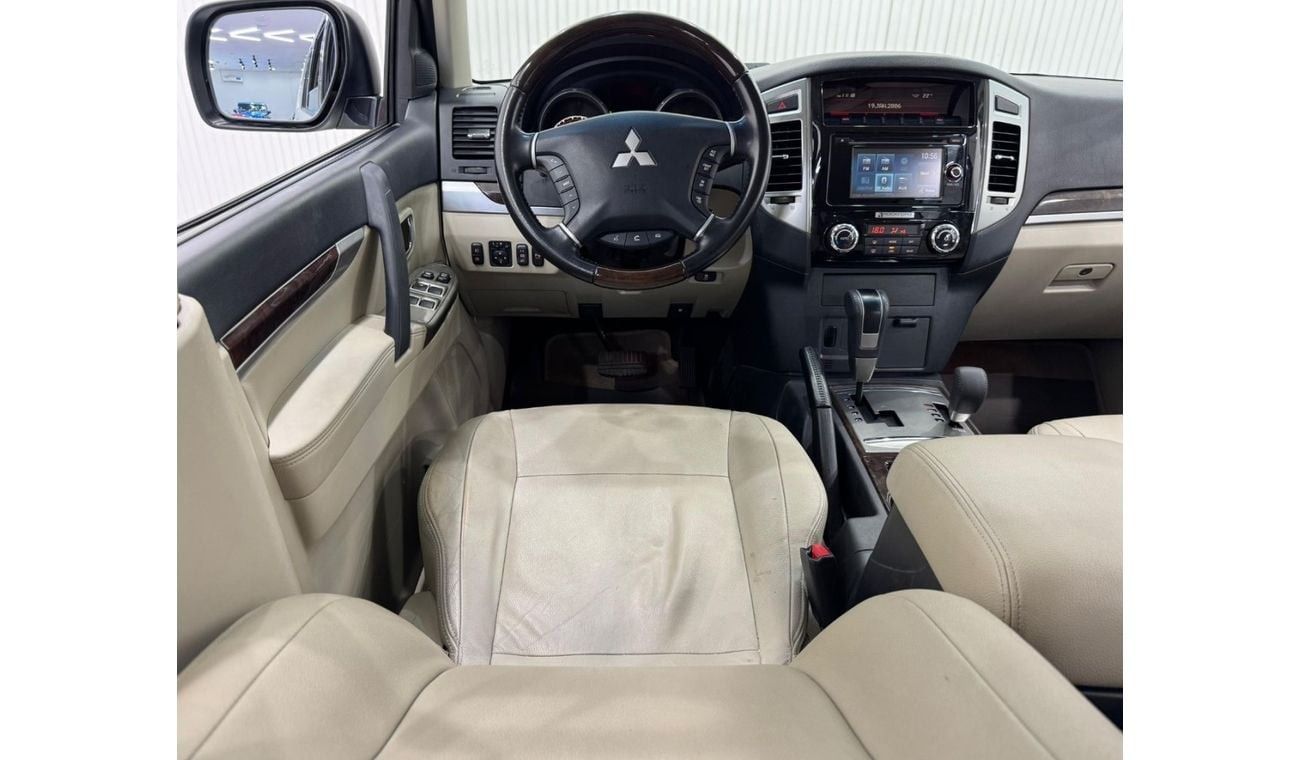 Mitsubishi Pajero GLS Mid 3.8L (243 HP) 2020 Mitsubishi Pajero GLS V6, Warranty, Full Mitsubishi Service History, Low