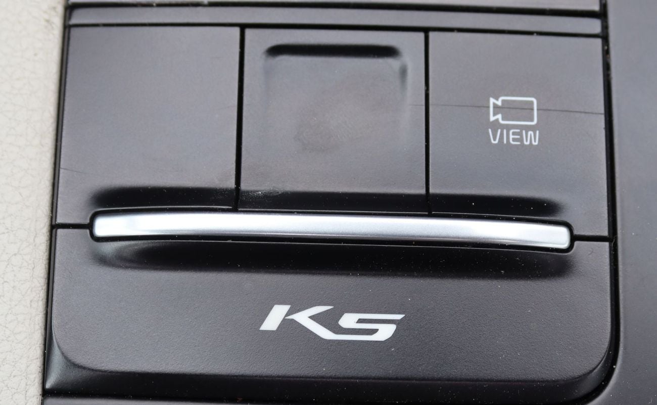 كيا K5 كيا K5 -موديل 2021- خليجى -فل أوبشن -بدون حوادث-  محرك 2.0 - بحاله ممتازه من الداخل والخارج