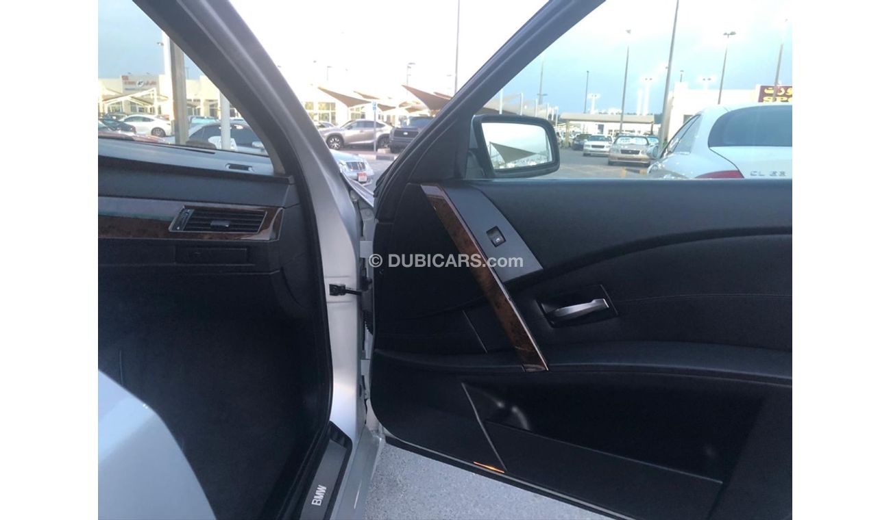 بي أم دبليو 525 بي ام دبليو موديل 2007  خليجي ن حاله ممتازه من الداخل والخارج فل اوبشن فتحه وجلد