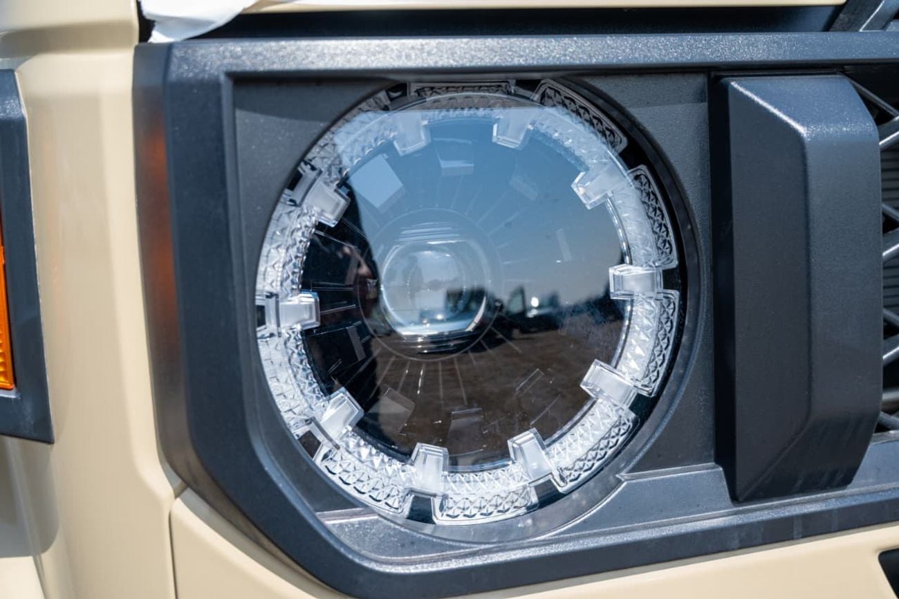 Toyota Land Cruiser 70 LC 76 2.8L | Diesel | 4 Cylinder | 6 Speed Automatic | 5 Door | 5 Seats