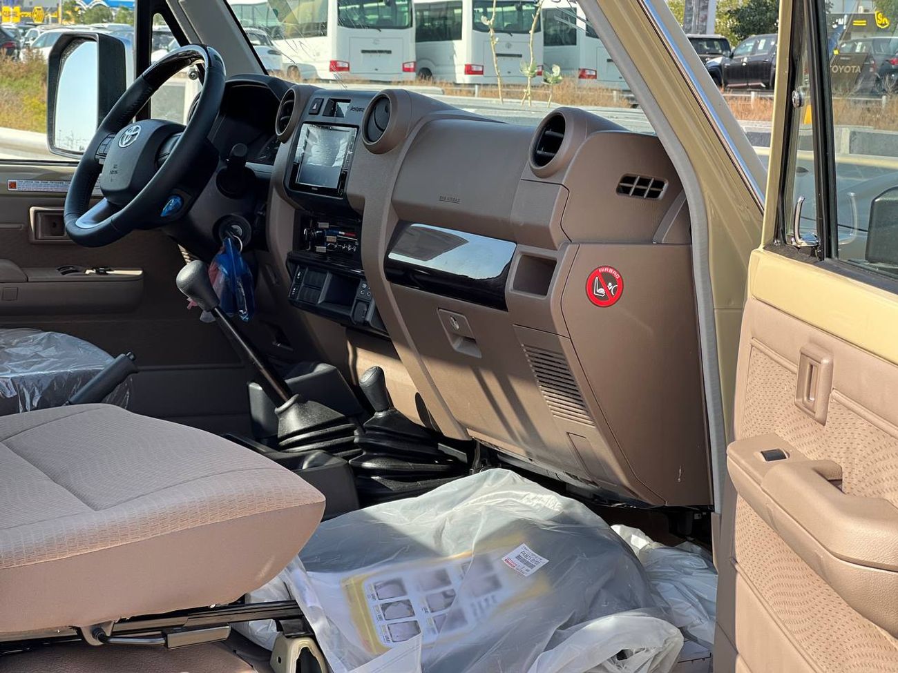 تويوتا لاند كروزر بيك آب S/C LC79 2.8L DSL M/T // 2025 // STD OPTION WITH DIFF LOCK , DVD&BACK CAMERA // SPECIAL OFFER // BY 