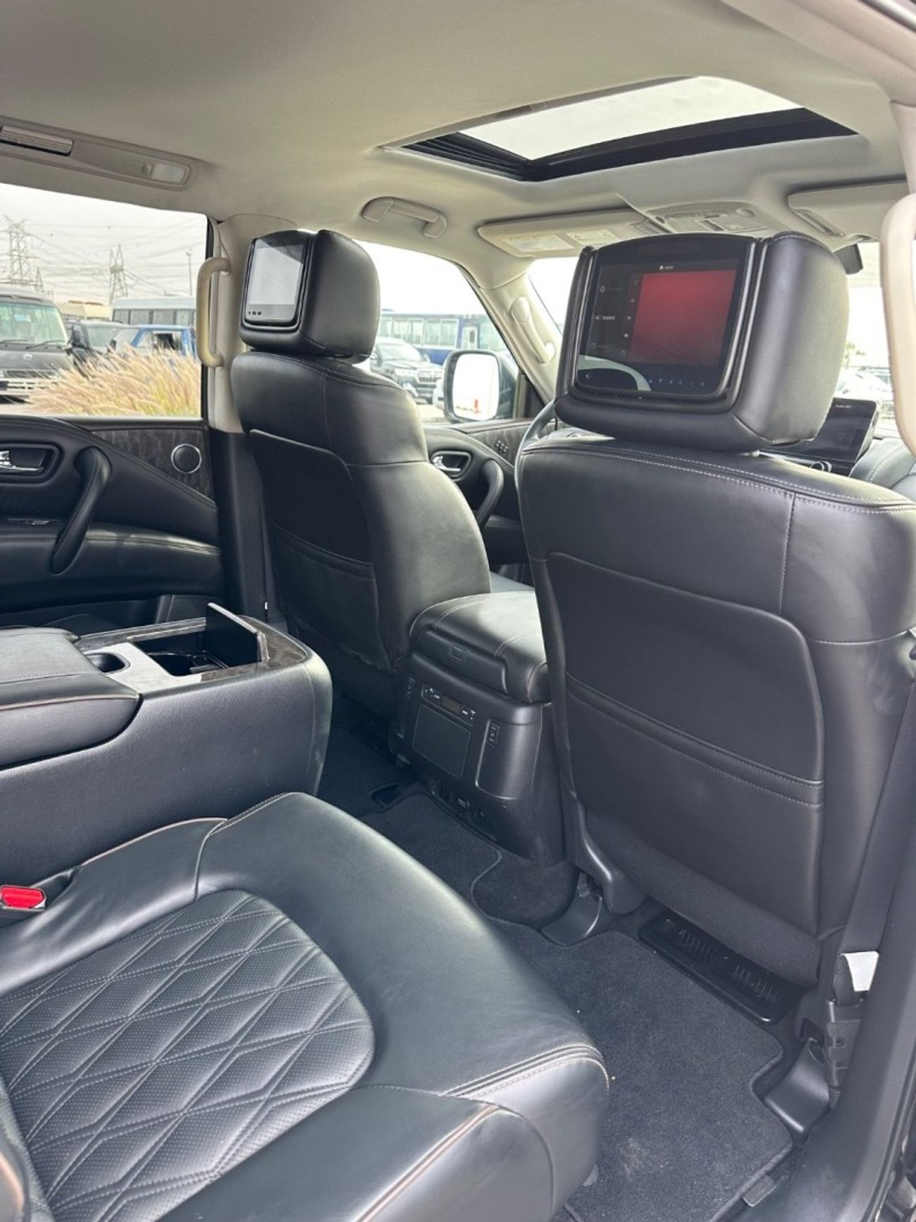 Nissan Armada Platinum Full Option