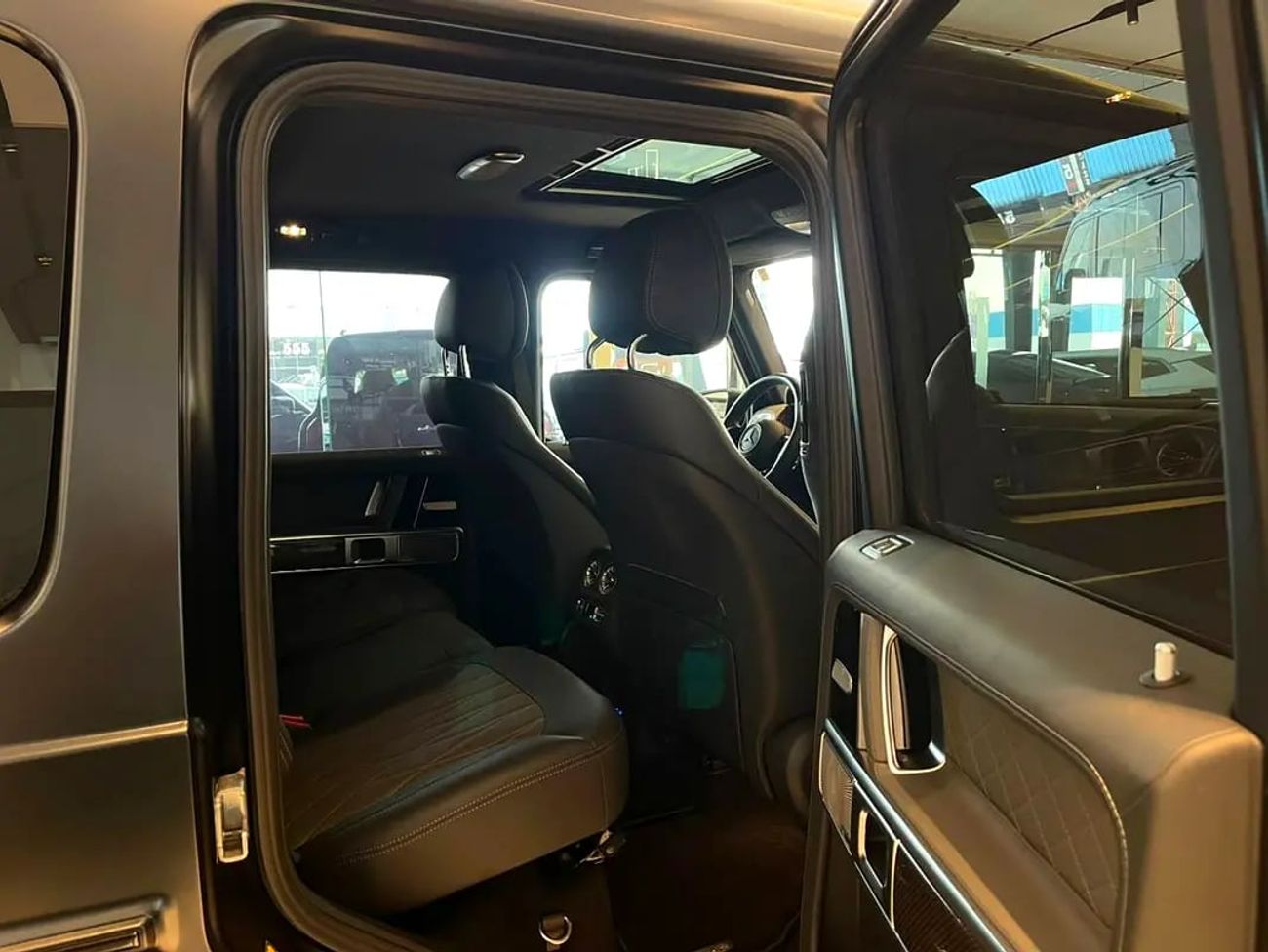 Mercedes Benz G63 AMG / G63 / / 8000 KM / JAPPANES SPECS / FULL OPTIONE / A22