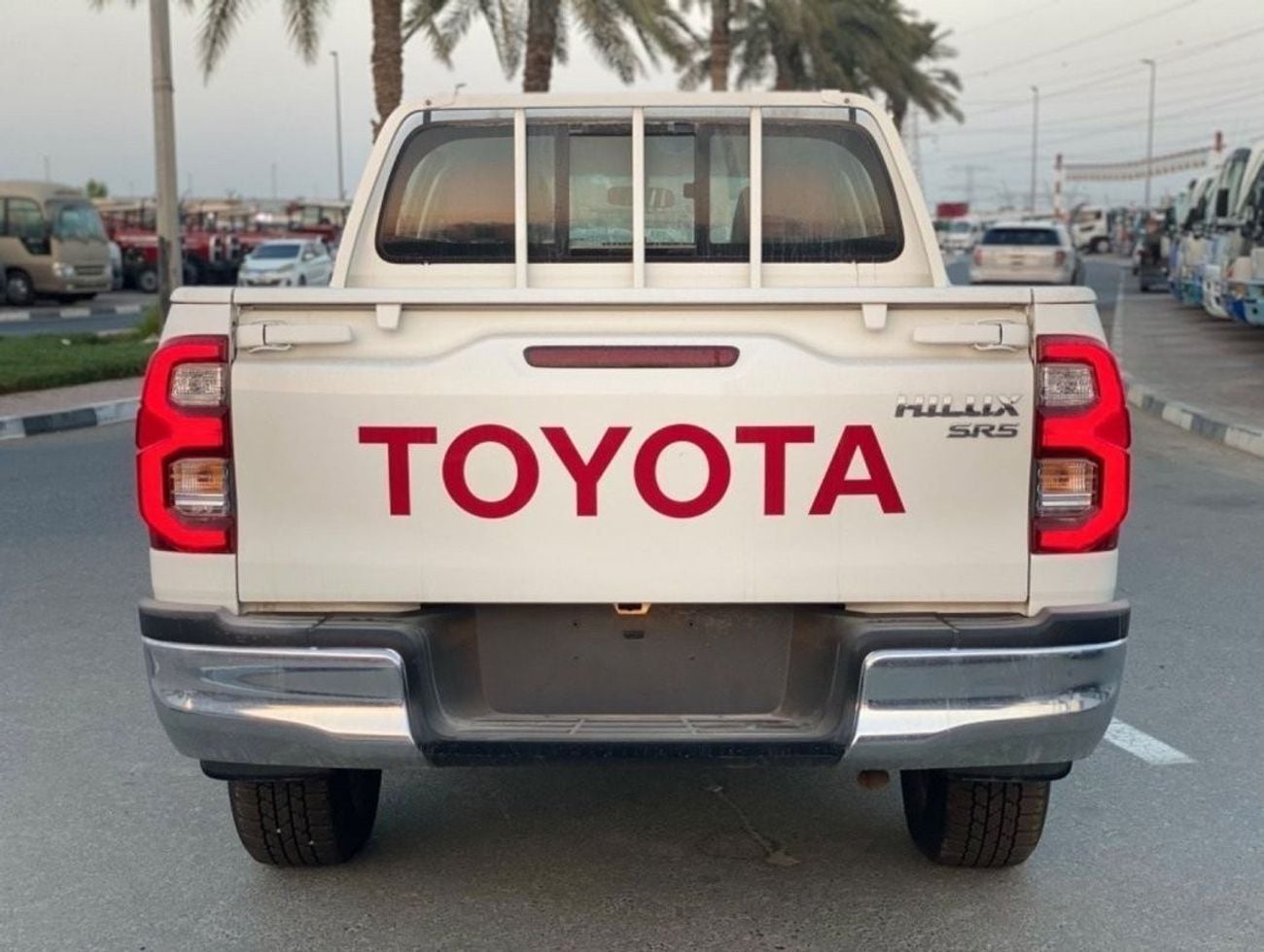 تويوتا هيلوكس SR5 | 2.4 L | 4WD | with power window | Brand New