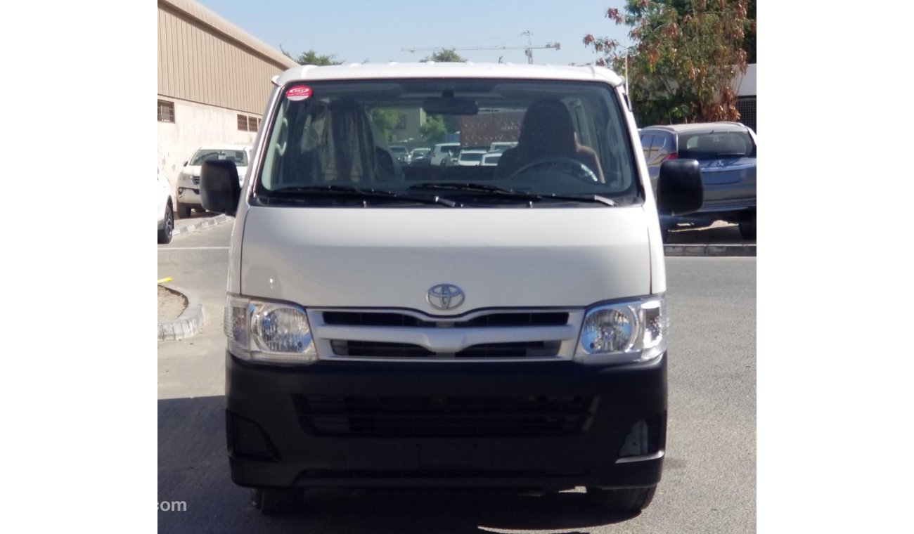 Toyota Hiace 2011, Manual 2.7CC, Perfect Condition, 10 Seater, Petrol, [Left Hand Drive]