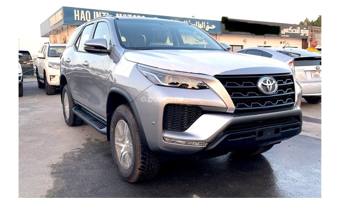 Toyota Fortuner 2022 - 2.7L Petrol, Alloy Rims, DVD Camera, Rear A/C, Four Wheel Drive