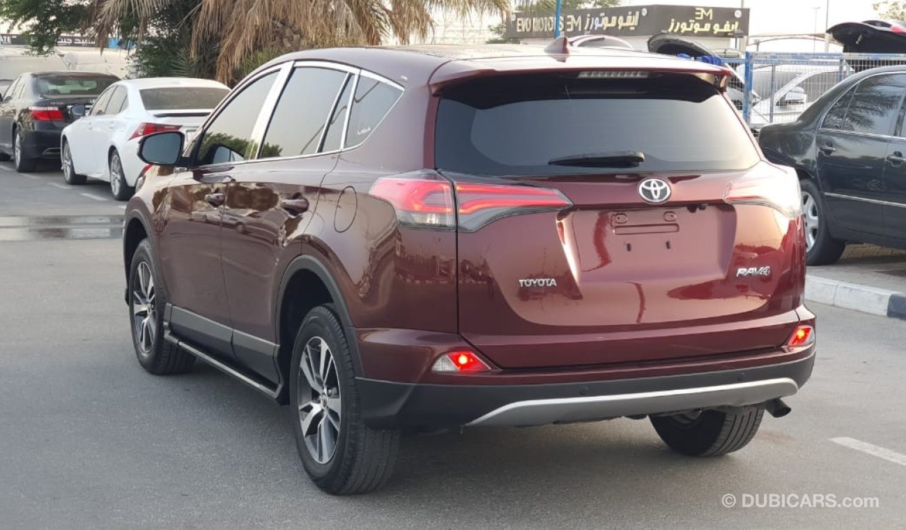 تويوتا راف ٤ TOYOTA RAV4 PUSH STARTS CLEAN CAR