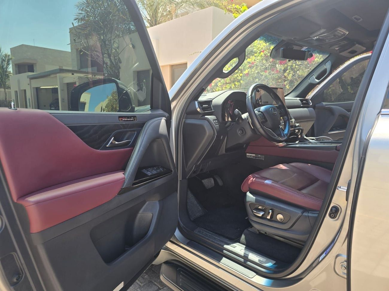 Lexus LX 600 Ash Wood Edition