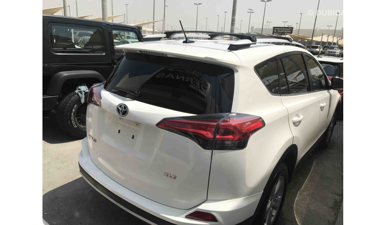 Toyota RAV4 بيع او مبادله