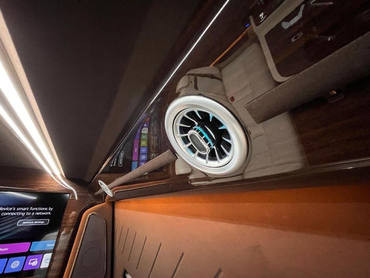 مرسيدس بنز سبرينتر 2024 VVIP MERCEDES SPRINTER with Extra AC, VB Rear Air Suspension and Toilet with Warranty