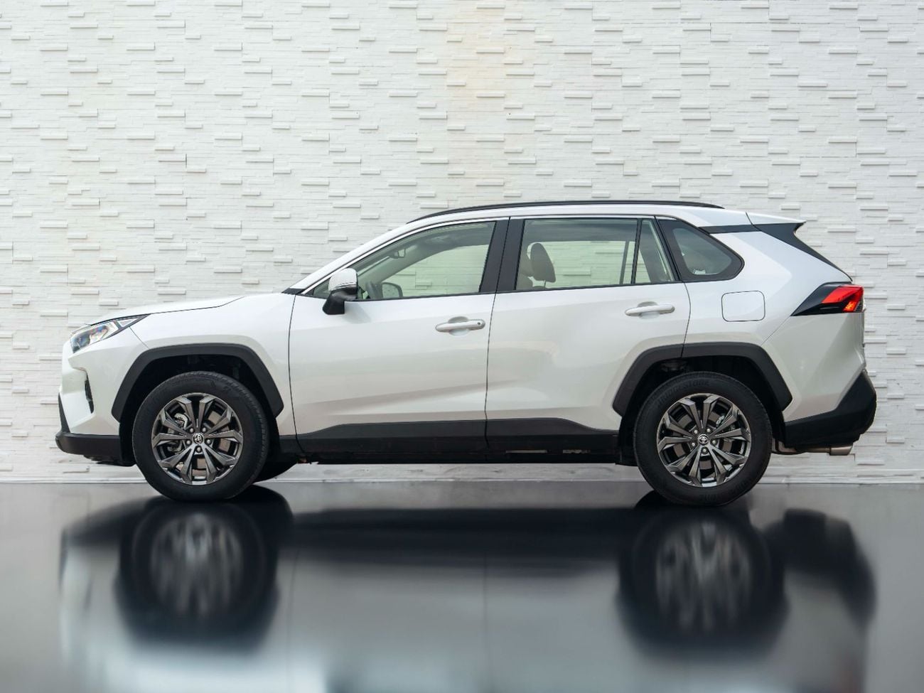 Toyota RAV4 2.5L (2WD) VX