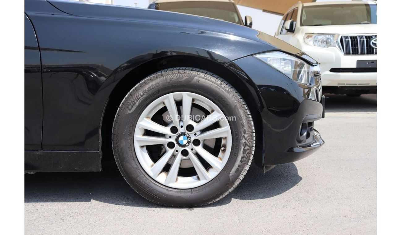 BMW 318i Executive BMW 318i 1.5L Twin Turbo