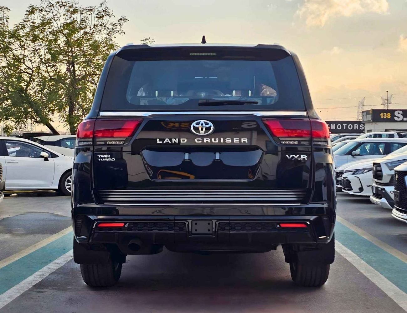 Toyota Land Cruiser VXR TWIN TURBO FULL OPTION WITH AERO KIT/3.5L PETROL V6 4WD/360* CAMERA / RADAR / HEADUP DISPLAY /JB