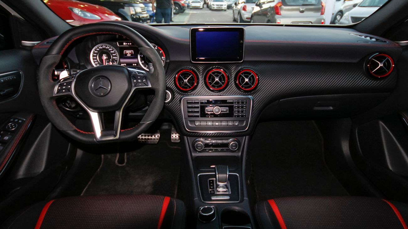 Mercedes-Benz A 45 AMG Edition 1